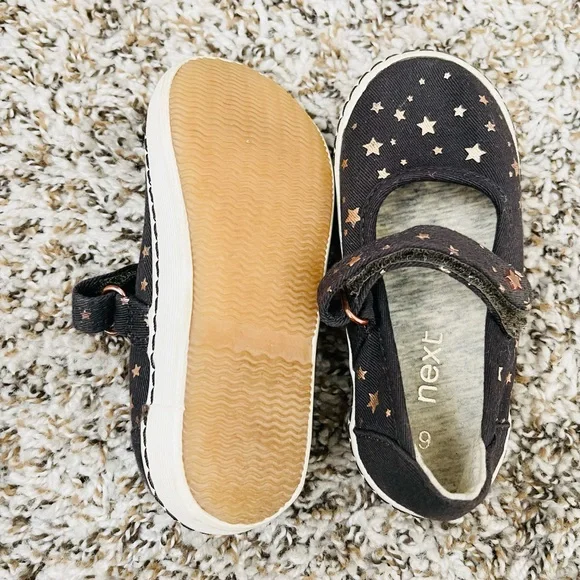 🛑❌SOLD❌🛑 Charcoal Star Shoes Baby Girl - Picture 2 of 3